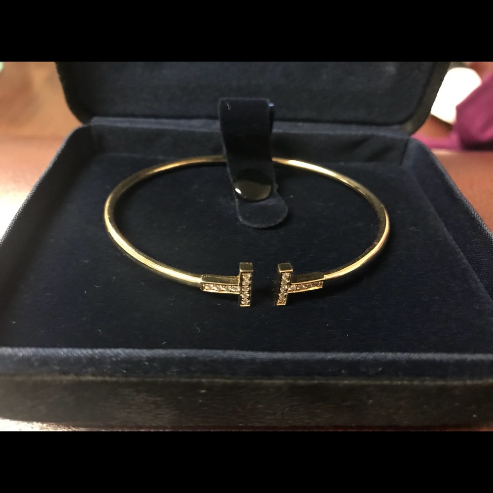 Solid 18kt yellow gold /diamonds T wire bracelet